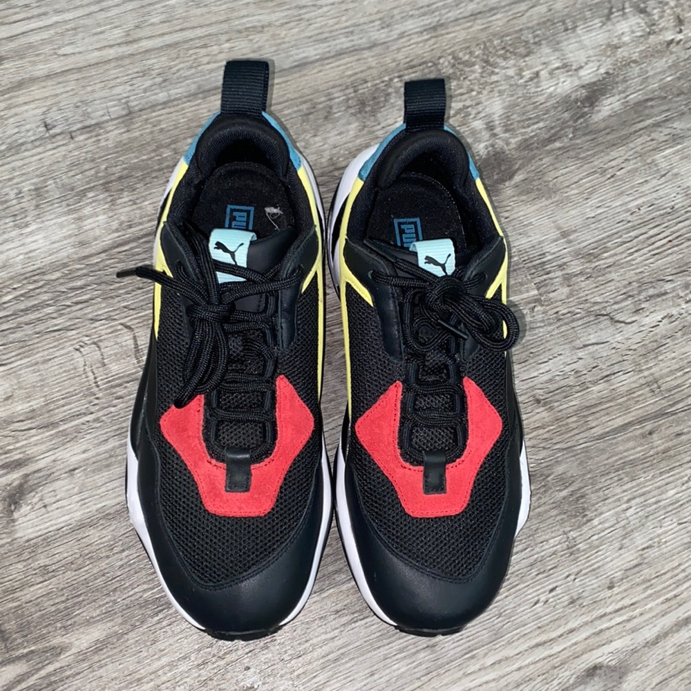 Puma Thunder Casual Sneaker (Women’s) SIZE 7